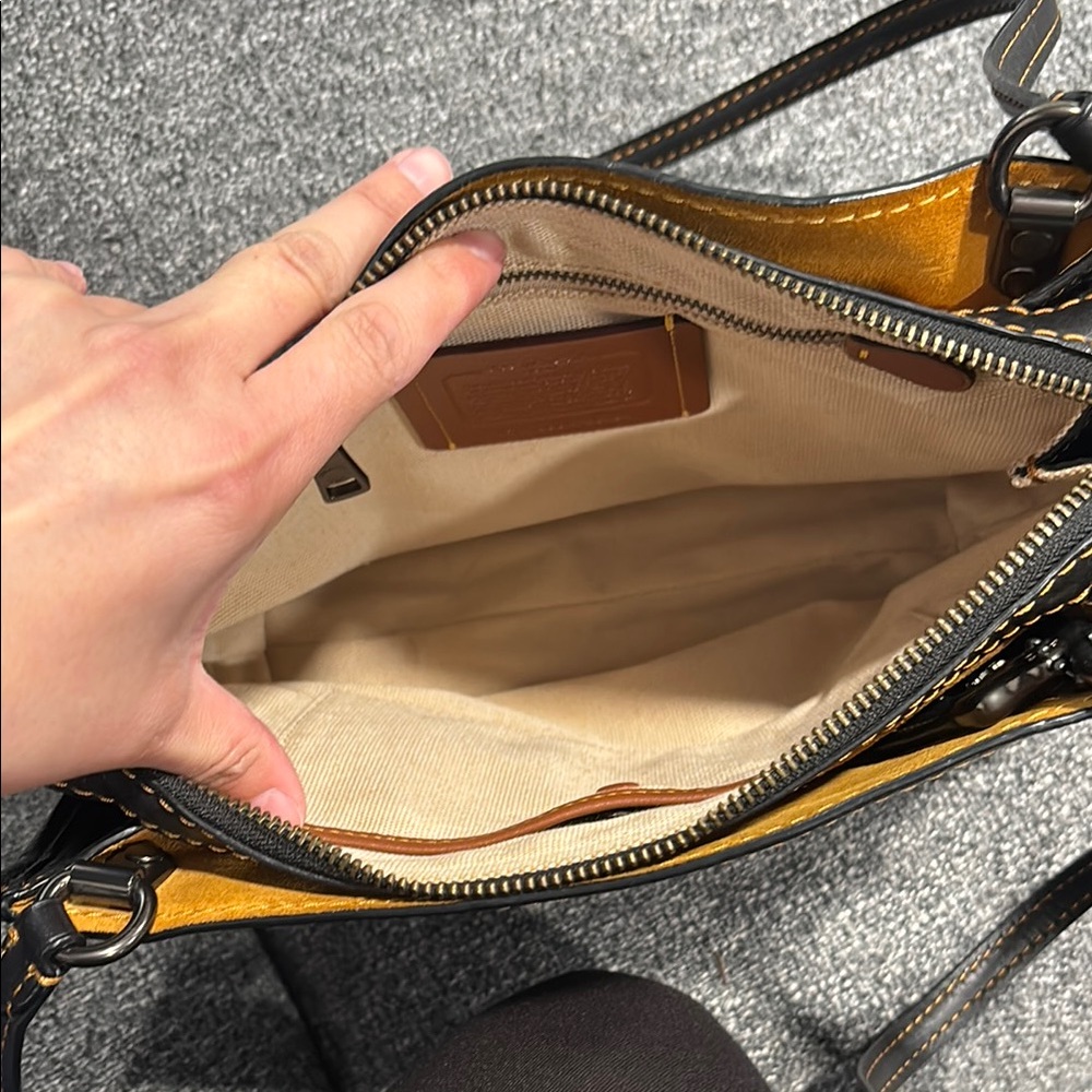 Coach leather bag - Picture 8 of 14